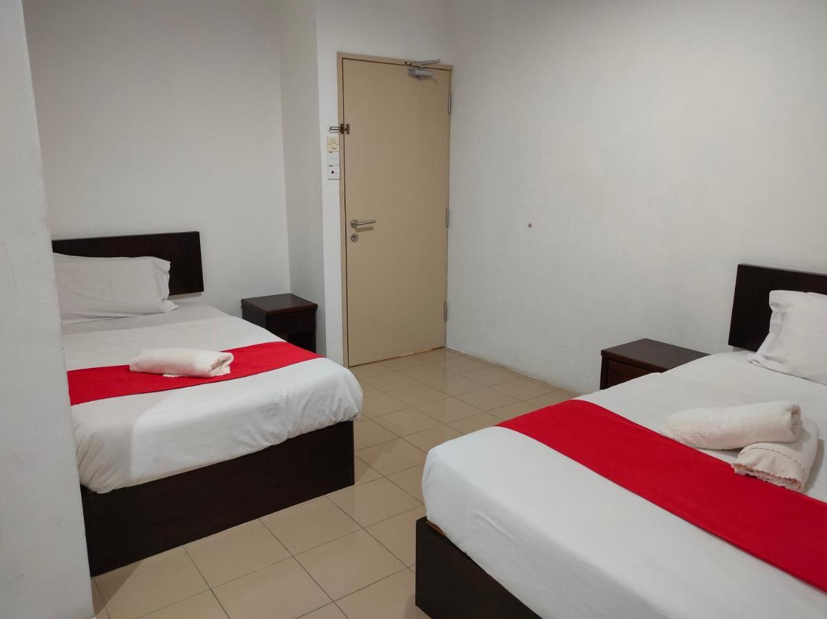 Hotel Star Inn Teluk Intan Exterior photo