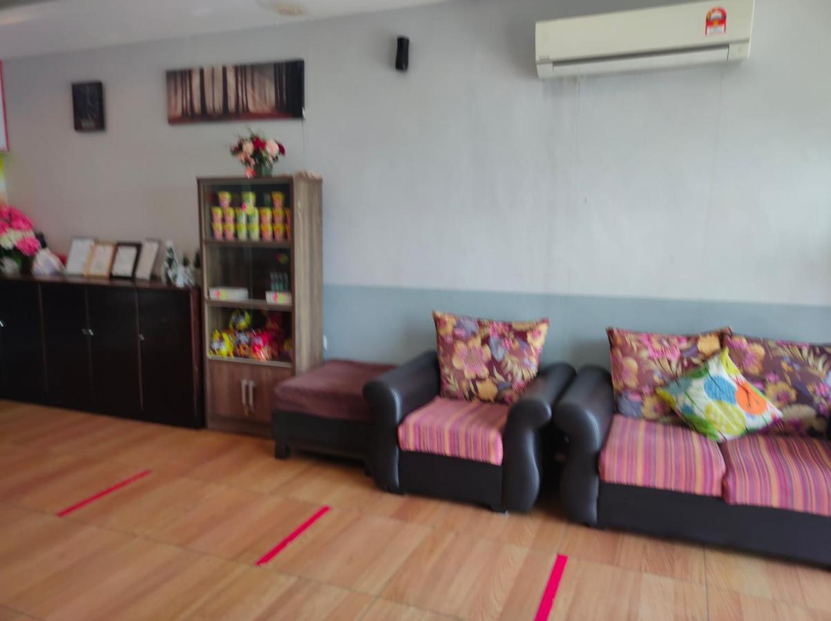 Hotel Star Inn Teluk Intan Exterior photo